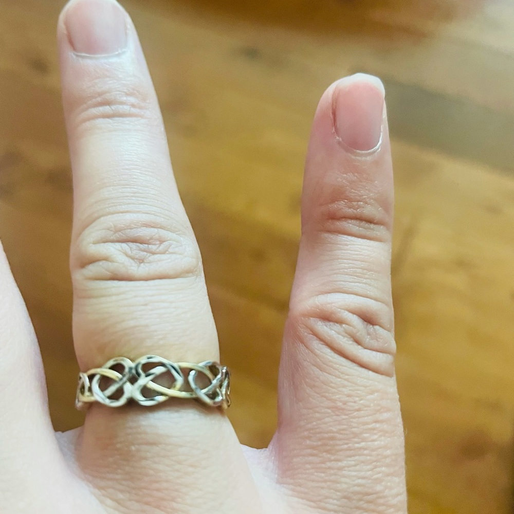 10k gold ring size 6 1/2